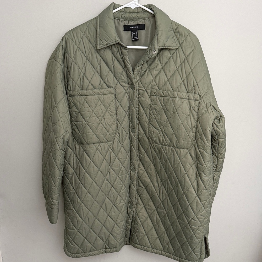 Forever 21 Oversized Olive Green Quilted Shirt Jacket Size S